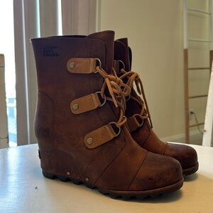 Sorel Snow Boots Size 9